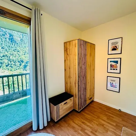 Apartment Les 3 Vallees, Montagnard Avec Et Piscine *
