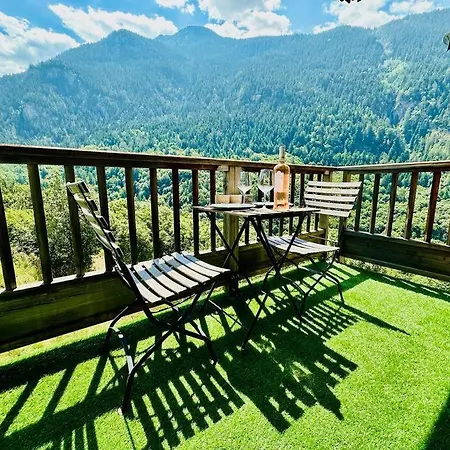 Les 3 Vallees, Montagnard Avec Et Piscine * Orelle
